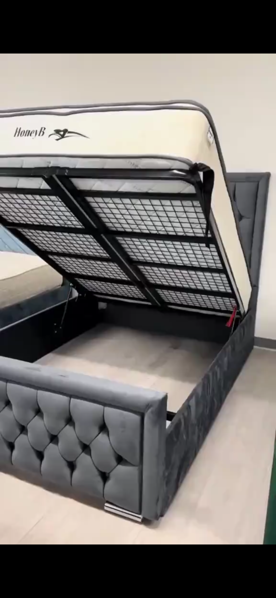 Ottoman Divan Bed / With Mattress