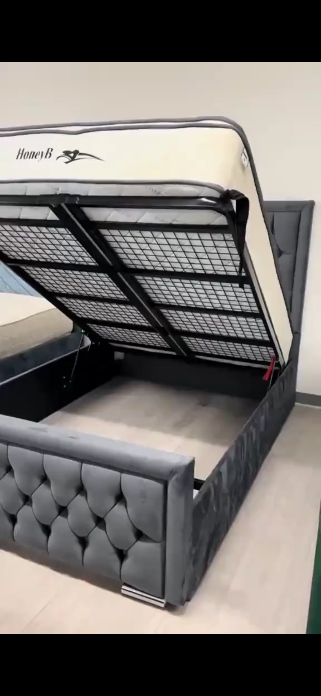 Ottoman Divan Bed / With Mattress