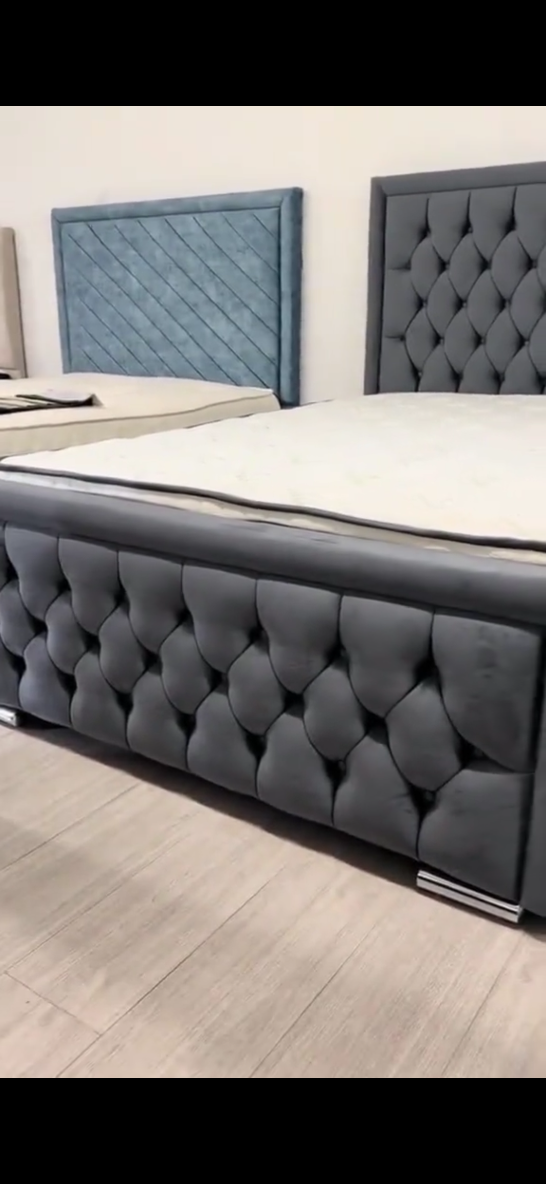 Ottoman Divan Bed / With Mattress